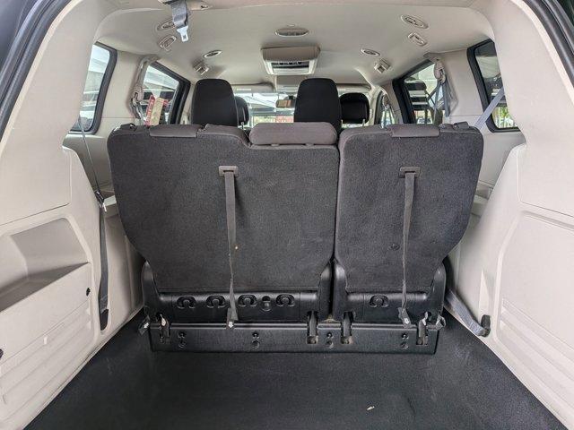 Used 2020 Dodge Grand Caravan SE w/ UConnect Hands-Free Group image 19
