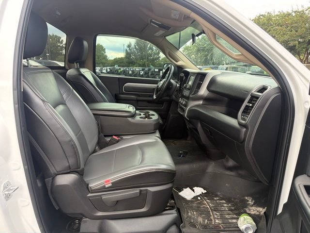 Used 2019 RAM 3500 Tradesman w/ Chrome Appearance Group RWD image 12