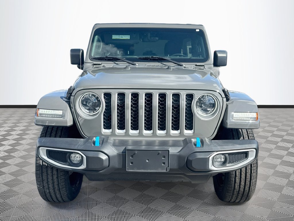 Used 2023 Jeep Wrangler Unlimited Sahara w/ Cold Weather Group AWD/4WD image 2