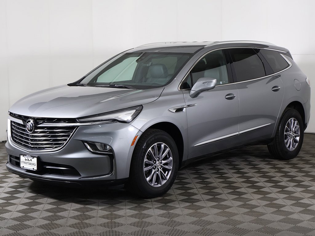 Used 2024 Buick Enclave Premium image 11