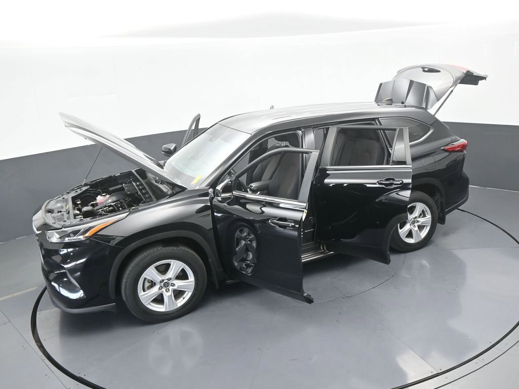Used 2023 Toyota Highlander L image 59