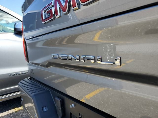 New 2026 GMC Sierra 1500 Denali w/ Denali Reserve Package AWD/4WD image 9