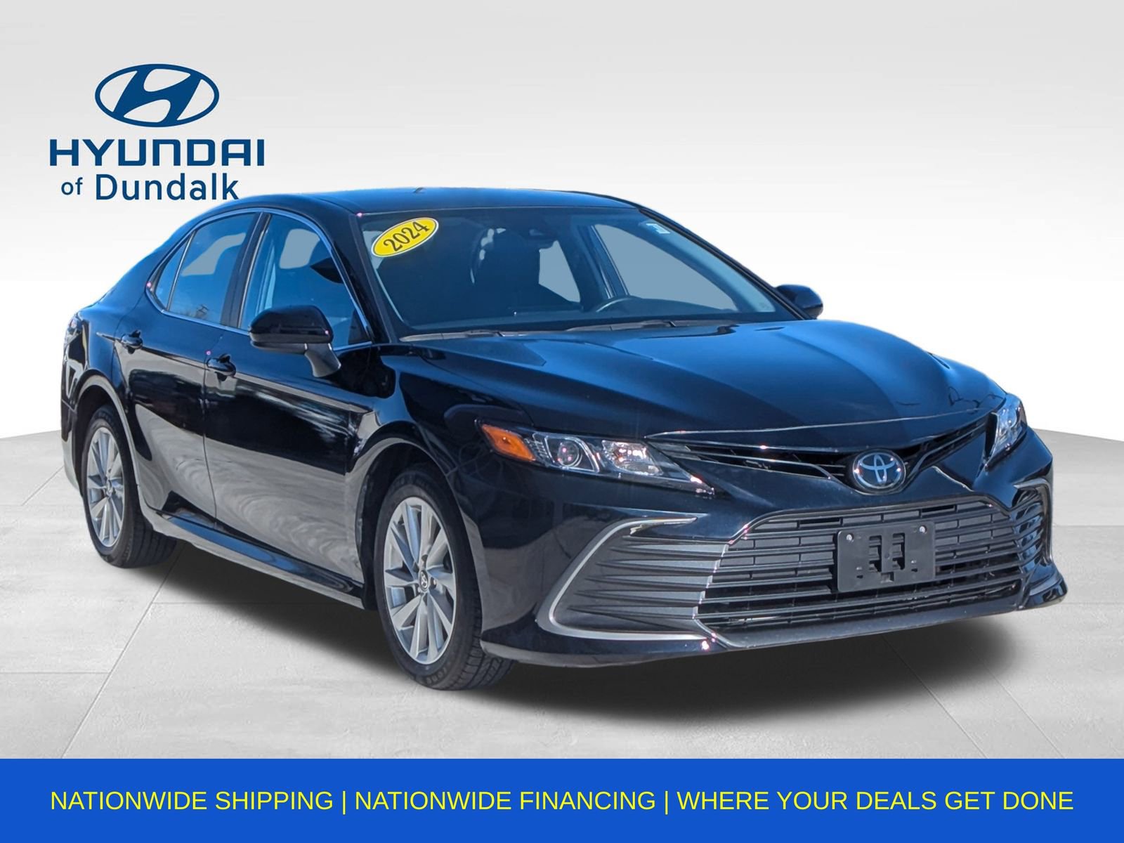 Used 2024 Toyota Camry LE image 3