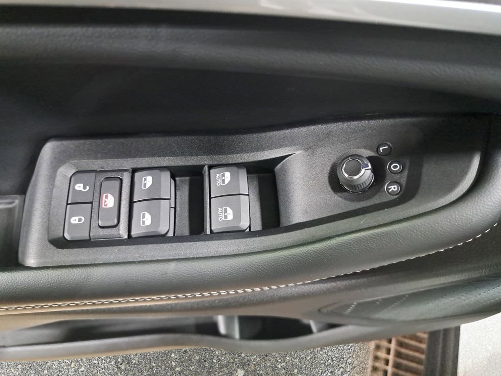 Certified 2024 Jeep Grand Cherokee Limited w/ Luxury Tech Group II image 29