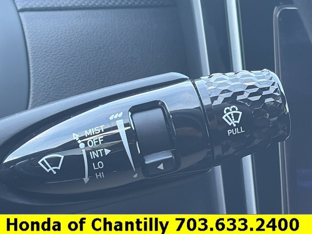 Used 2024 Hyundai Santa Cruz Night AWD/4WD image 11