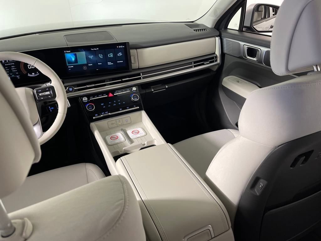 New 2026 Hyundai Santa Fe SE image 17