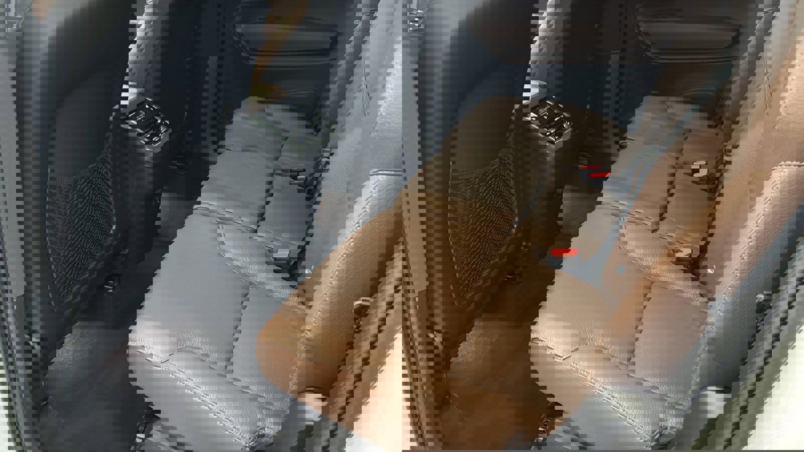 Used 2024 Volvo XC90 B6 Plus w/ Protection Package Premier image 27