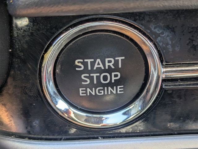 Used 2024 Mitsubishi Outlander SE image 32