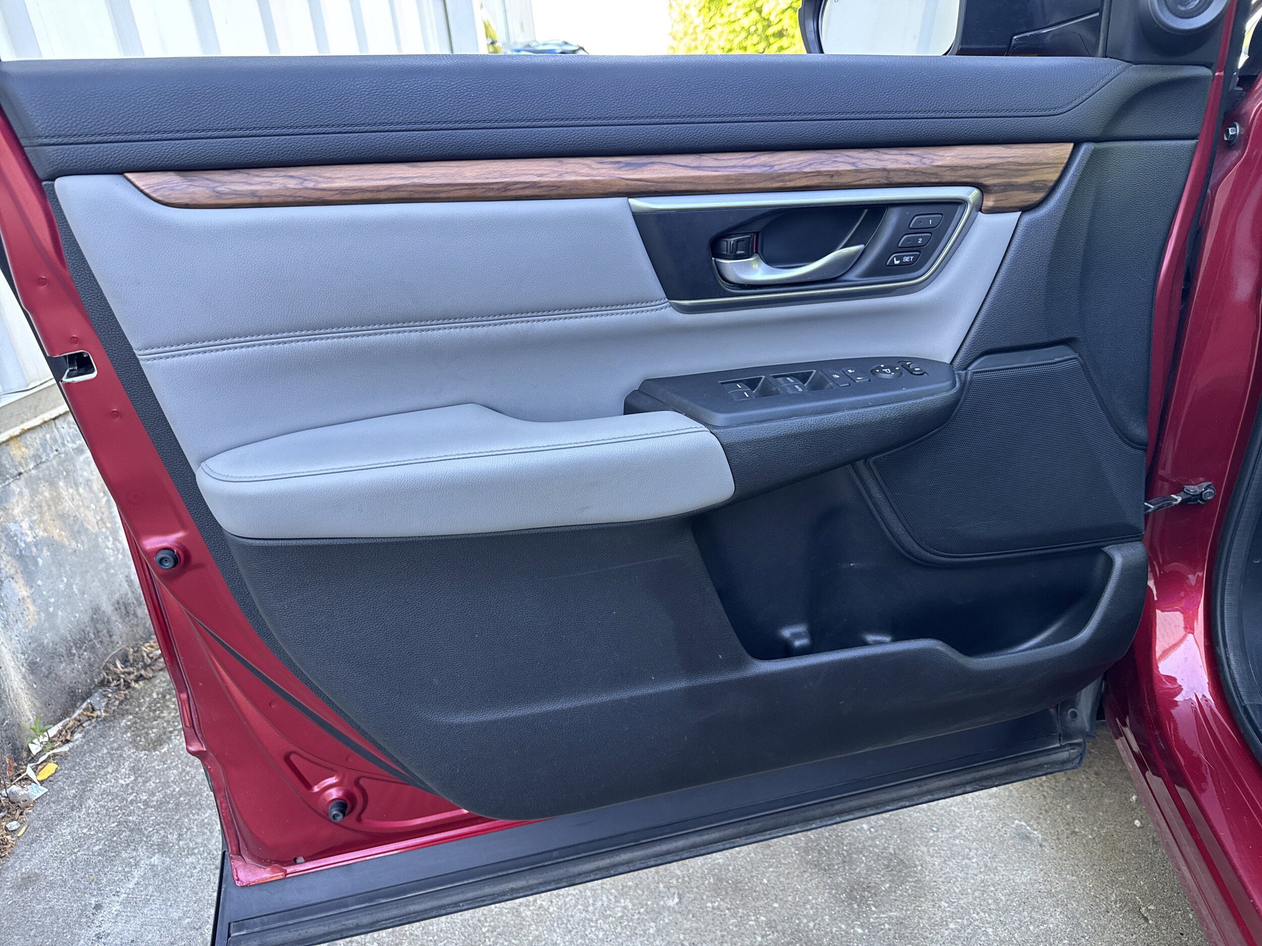 Used 2020 Honda CR-V Touring image 12