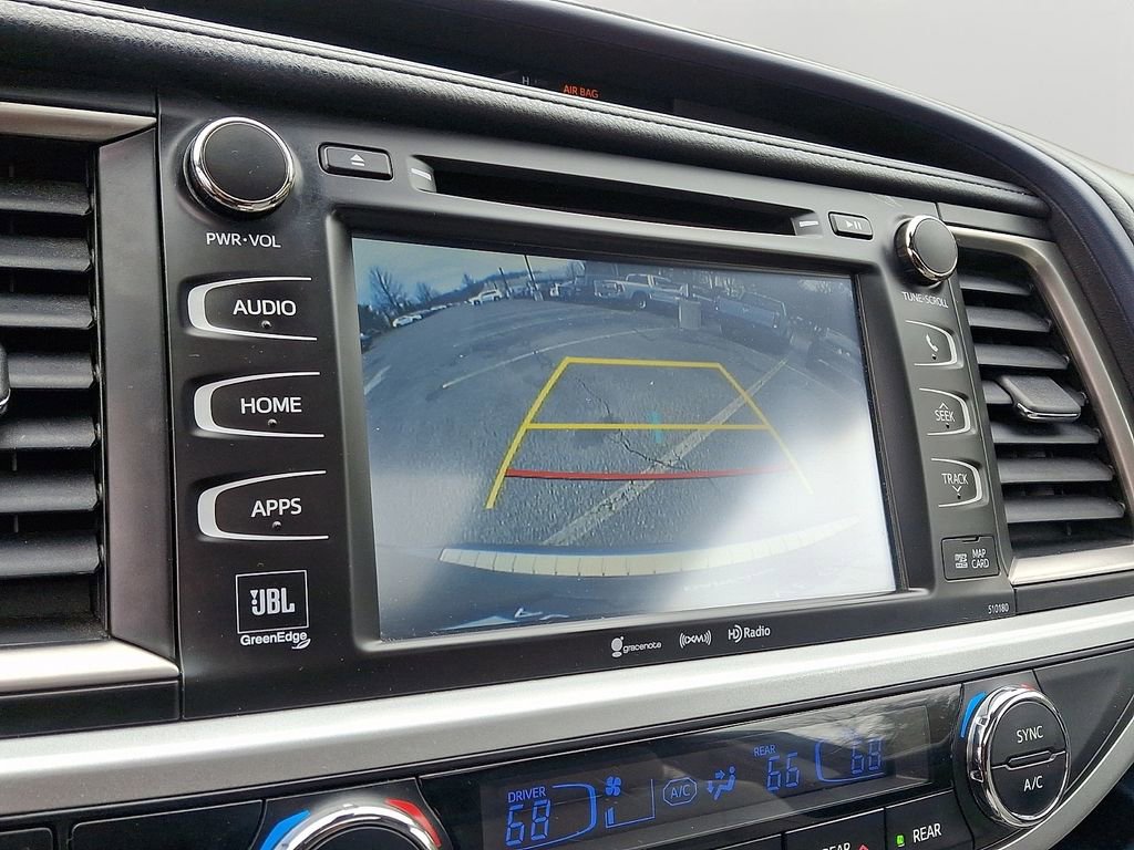 Used 2017 Toyota Highlander Limited image 21