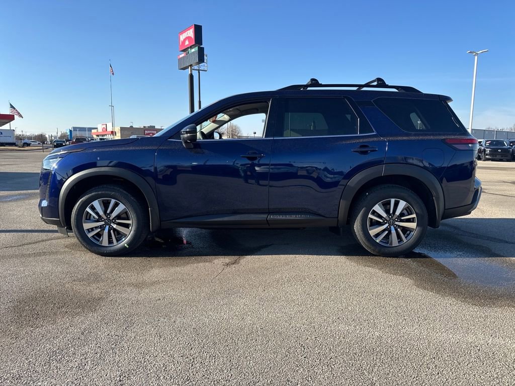 New 2026 Nissan Pathfinder SL FWD image 3