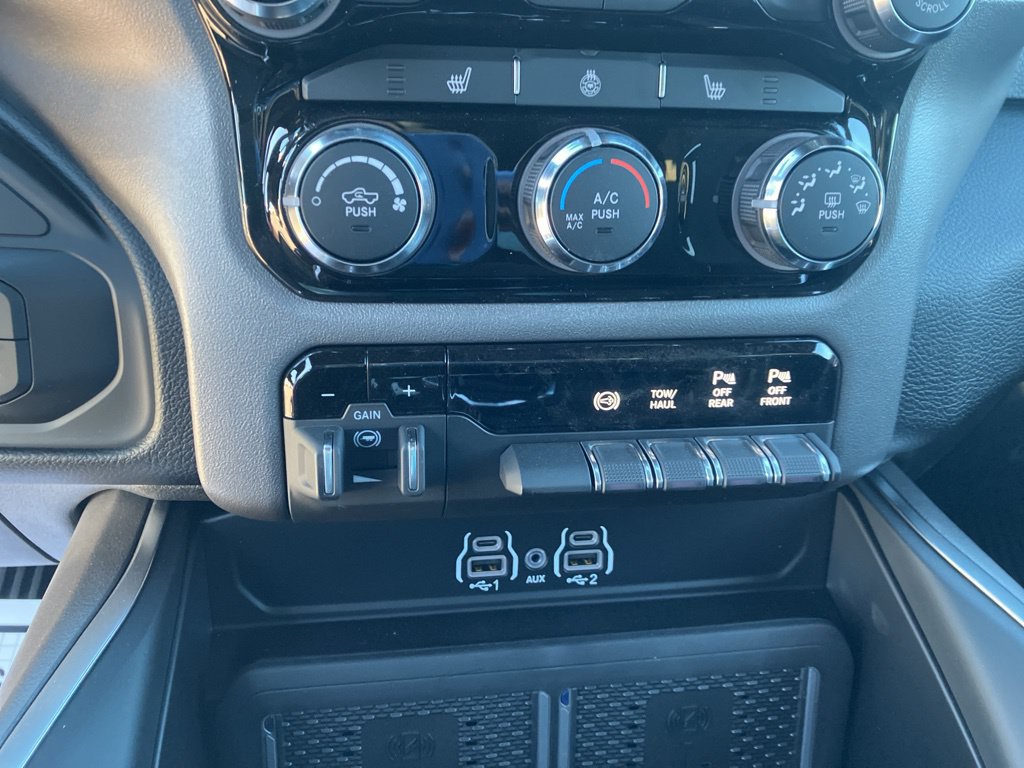 New 2026 RAM 2500 Big Horn AWD/4WD image 14