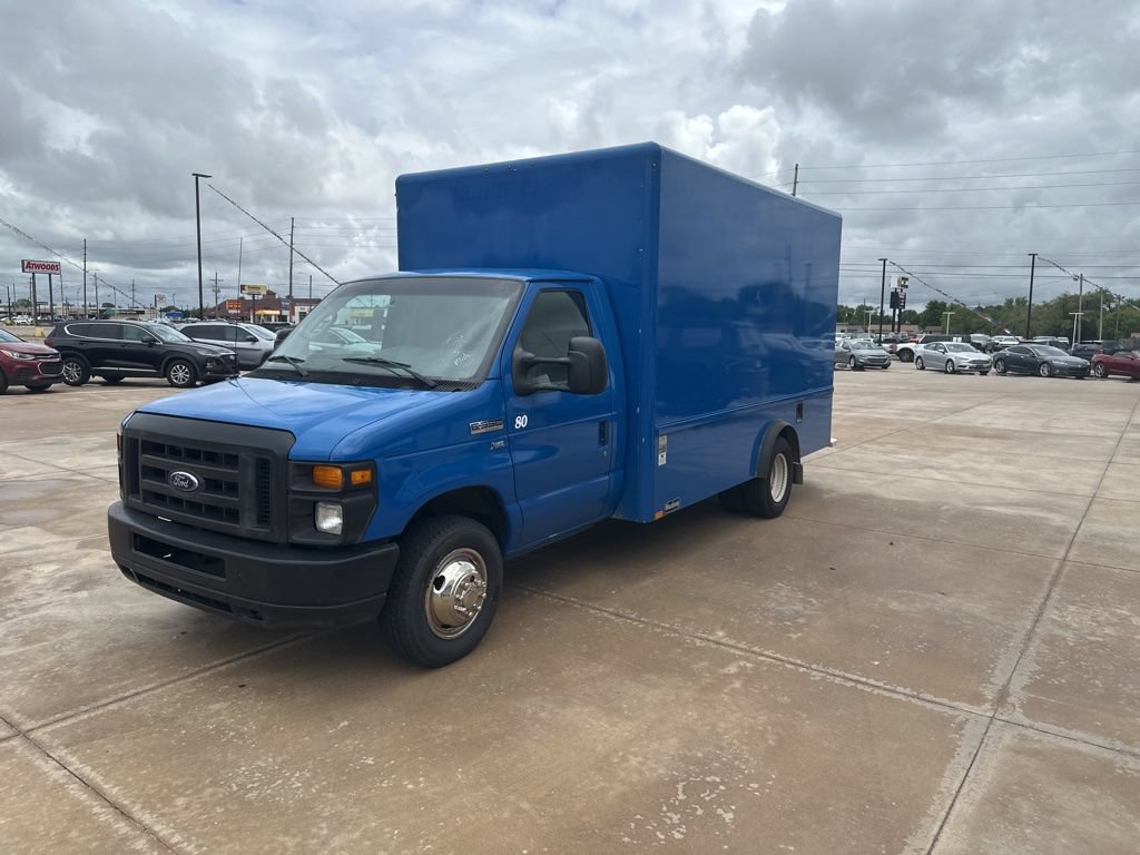 Used 2016 Ford E-350 and Econoline 350 Super Duty RWD image 19