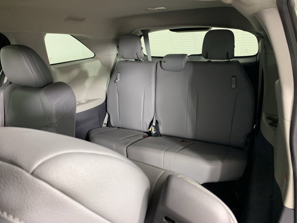 Used 2021 Toyota Sienna XLE image 35