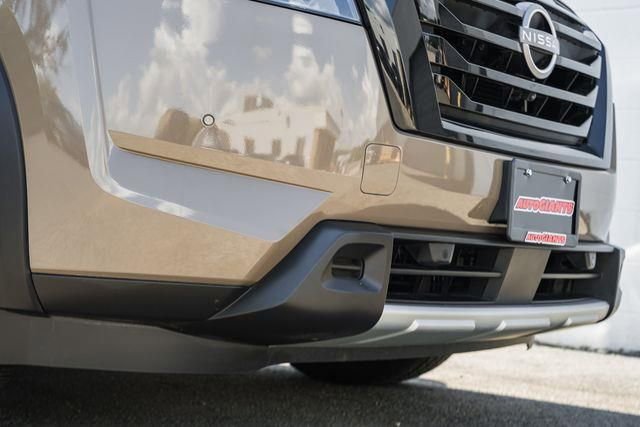 Used 2024 Nissan Pathfinder Platinum w/ Black Appearance Package image 17