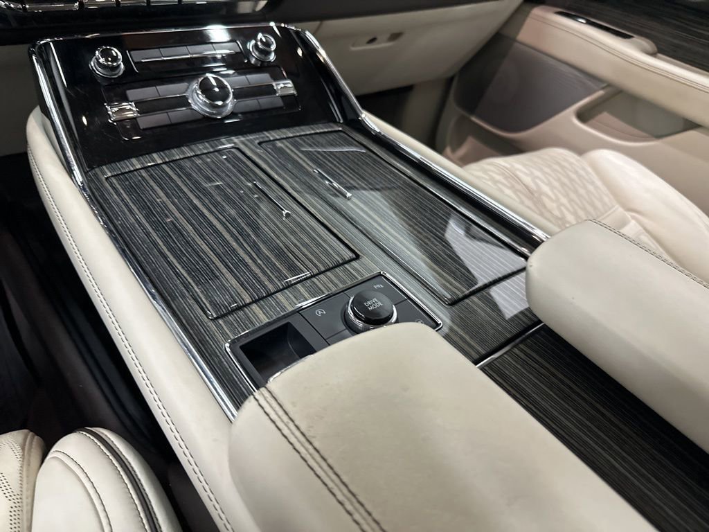 Used 2020 Lincoln Navigator L Black Label w/ Cargo Convenience Package image 42