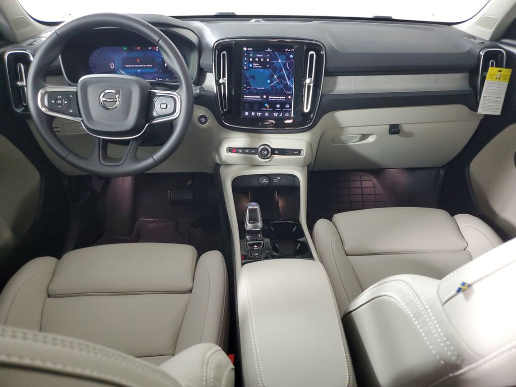 Certified 2026 Volvo XC40 B5 Plus w/ Protection Package Premier image 17