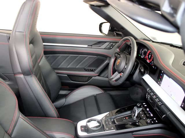 Certified 2026 Porsche 911 Carrera 4 GTS AWD/4WD image 24