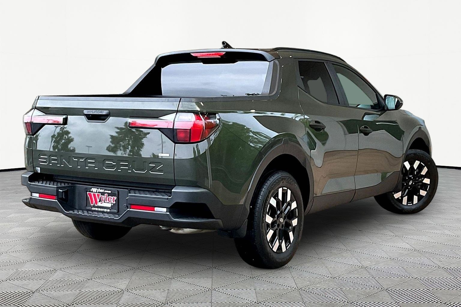 Used 2025 Hyundai Santa Cruz SEL AWD/4WD image 6