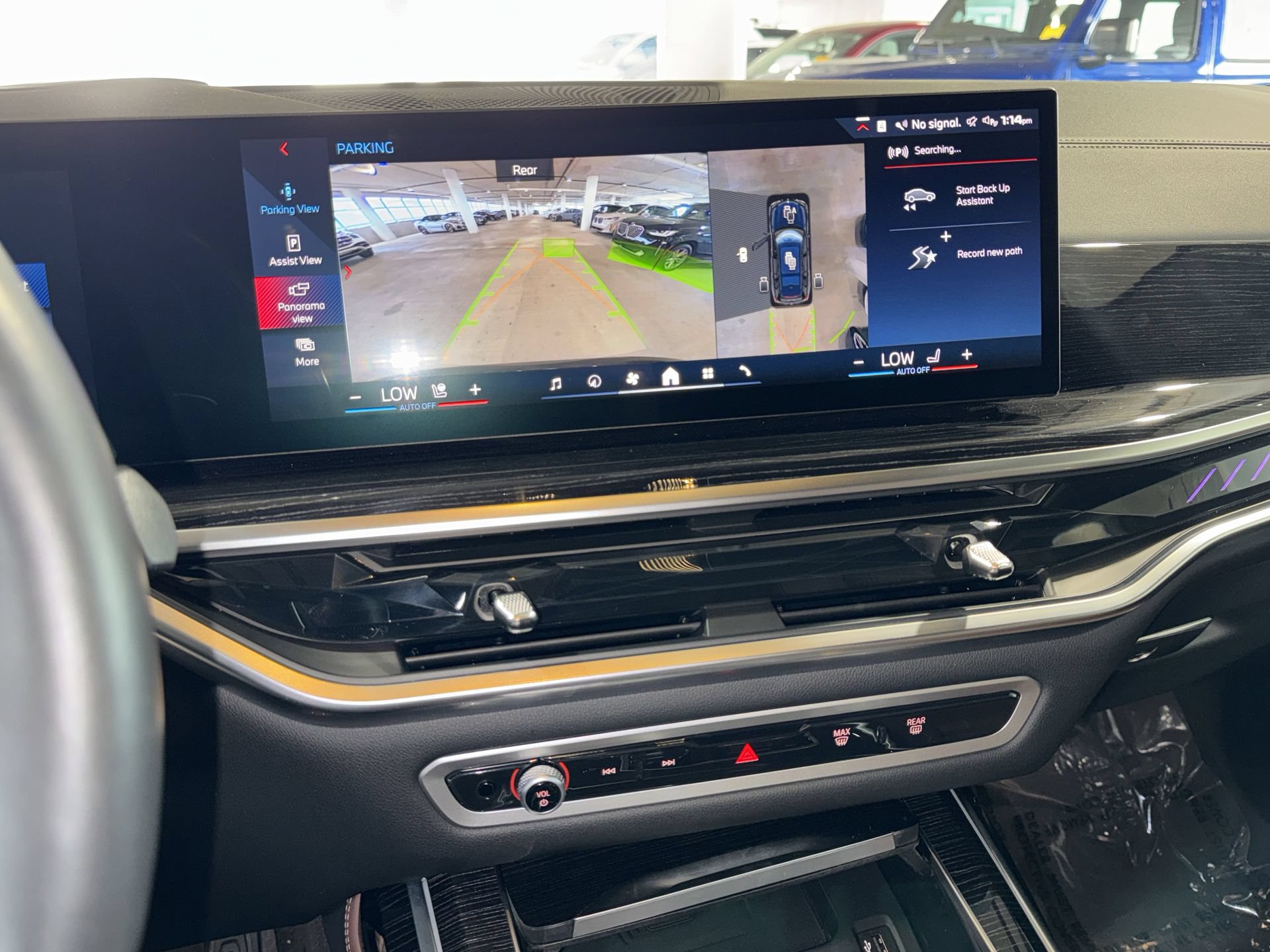 Used 2026 BMW X7 M60i AWD/4WD image 28