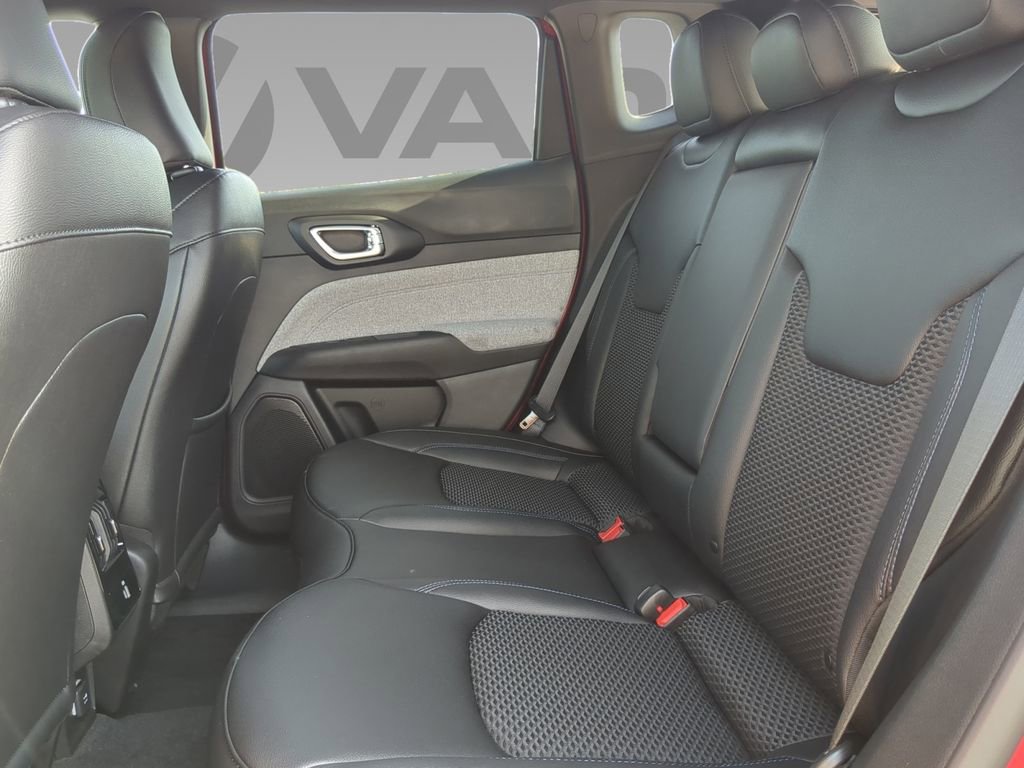 New 2025 Jeep Compass Latitude w/ Convenience Group image 12