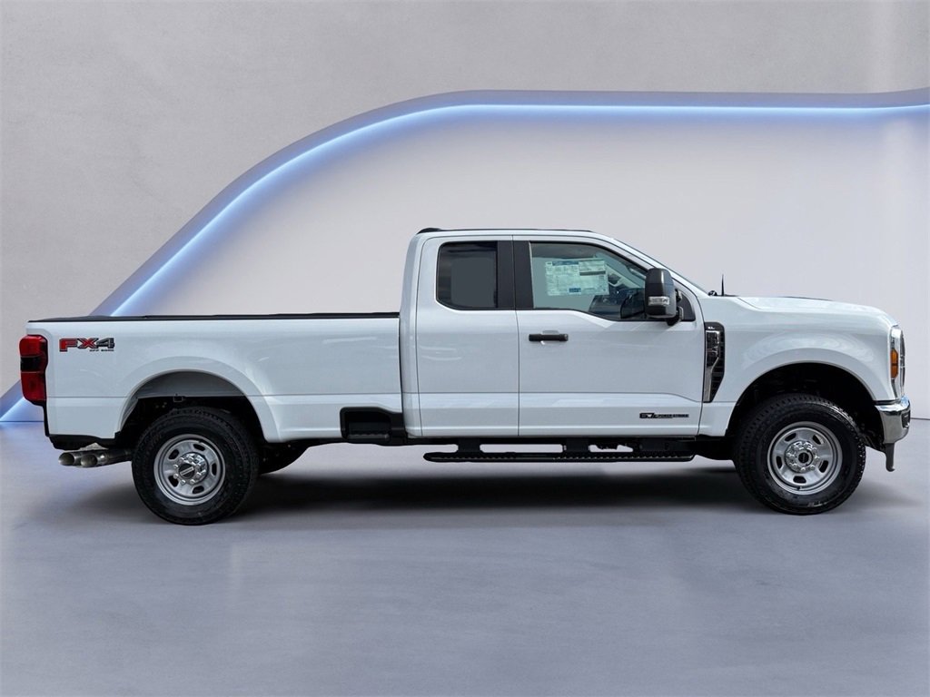 New 2026 Ford F350 XL image 2