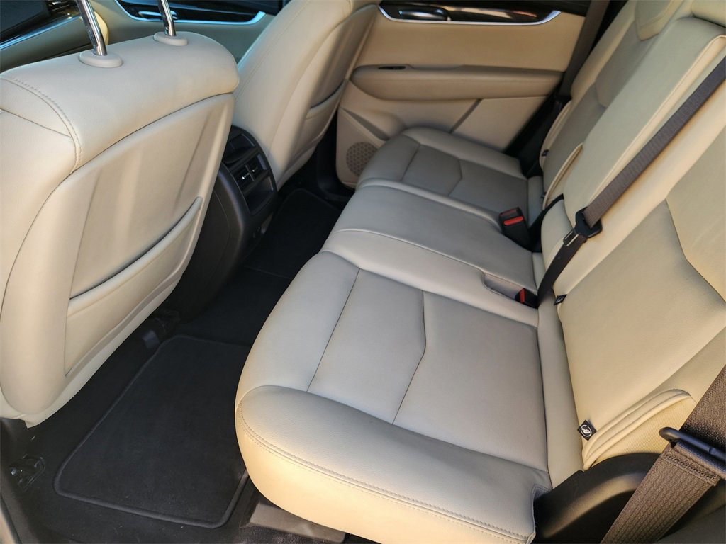 Used 2019 Cadillac XT5 FWD image 24