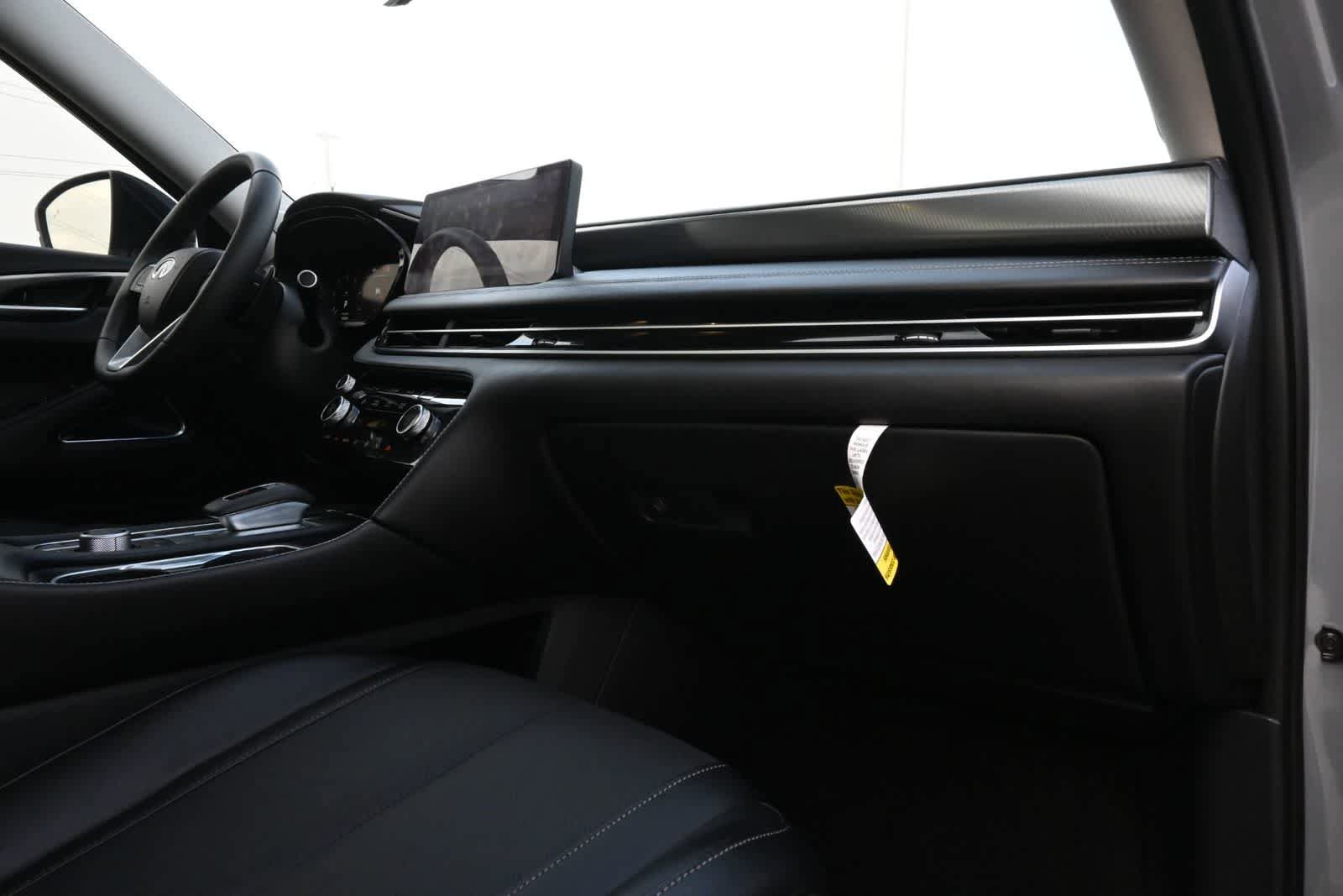 Used 2026 INFINITI QX60 Luxe w/ Cargo Package FWD image 23