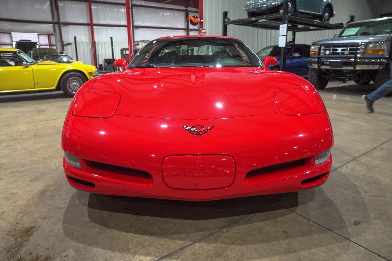 Used 2001 Chevrolet Corvette Coupe RWD image 13