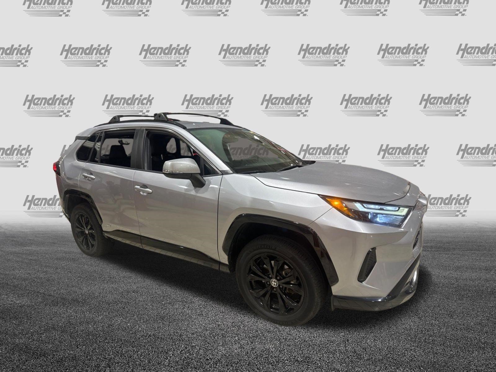 Used 2022 Toyota RAV4 SE AWD/4WD image 39