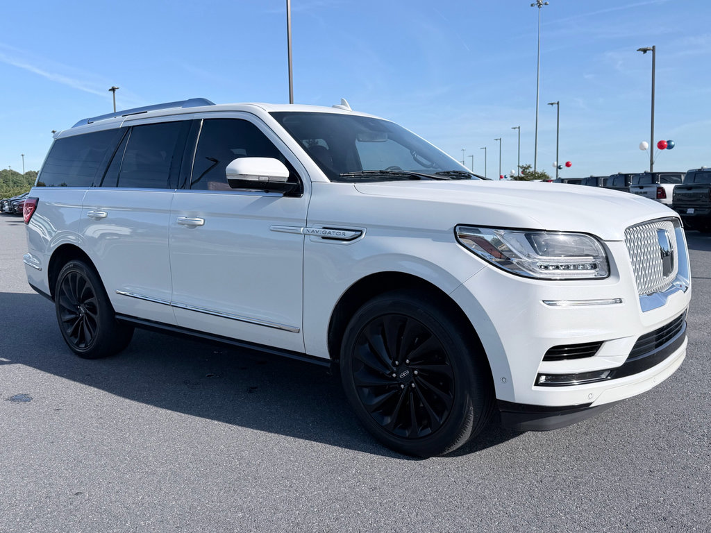 Used 2021 Lincoln Navigator Reserve RWD image 2