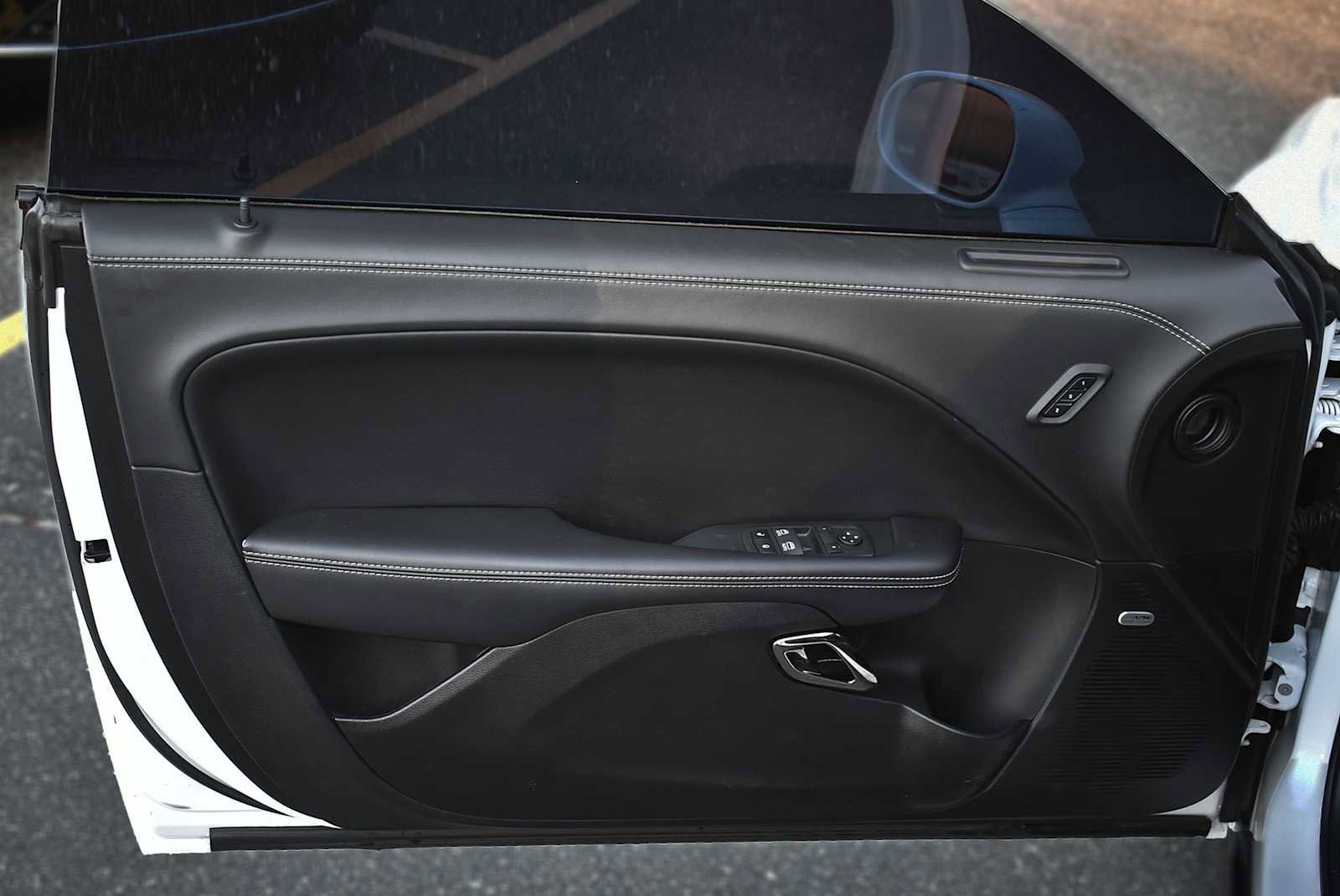 Used 2022 Dodge Challenger SRT Hellcat RWD image 27