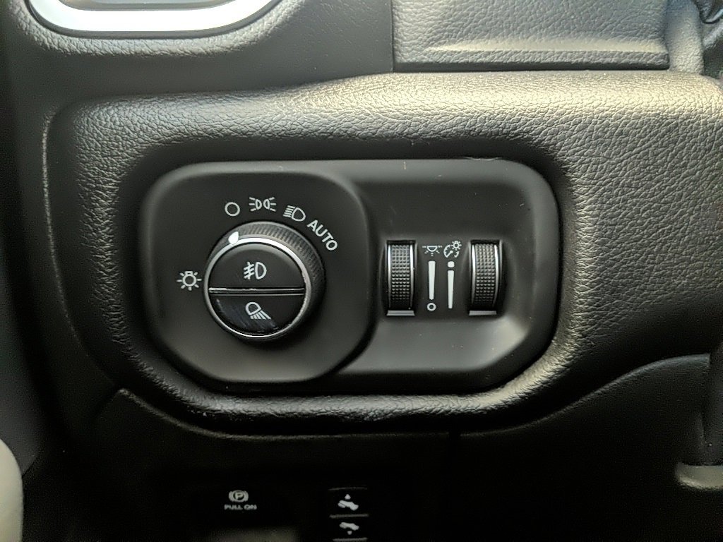 Used 2019 RAM 1500 Big Horn image 22