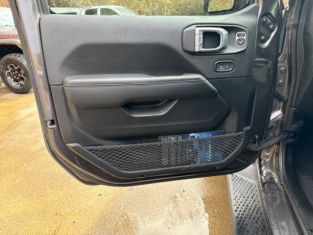 Used 2021 Jeep Wrangler Unlimited Sahara w/ Cold Weather Group image 17