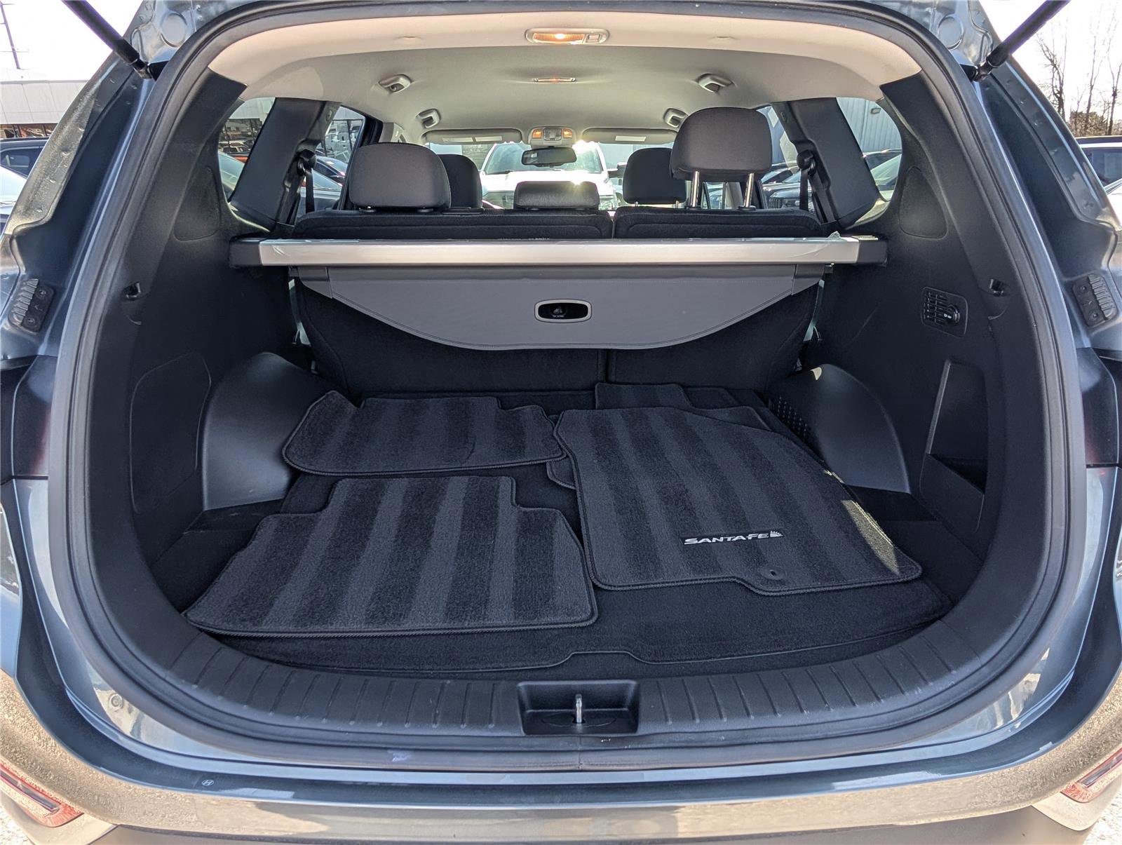 Used 2020 Hyundai Santa Fe SEL w/ Cargo Package AWD/4WD image 12