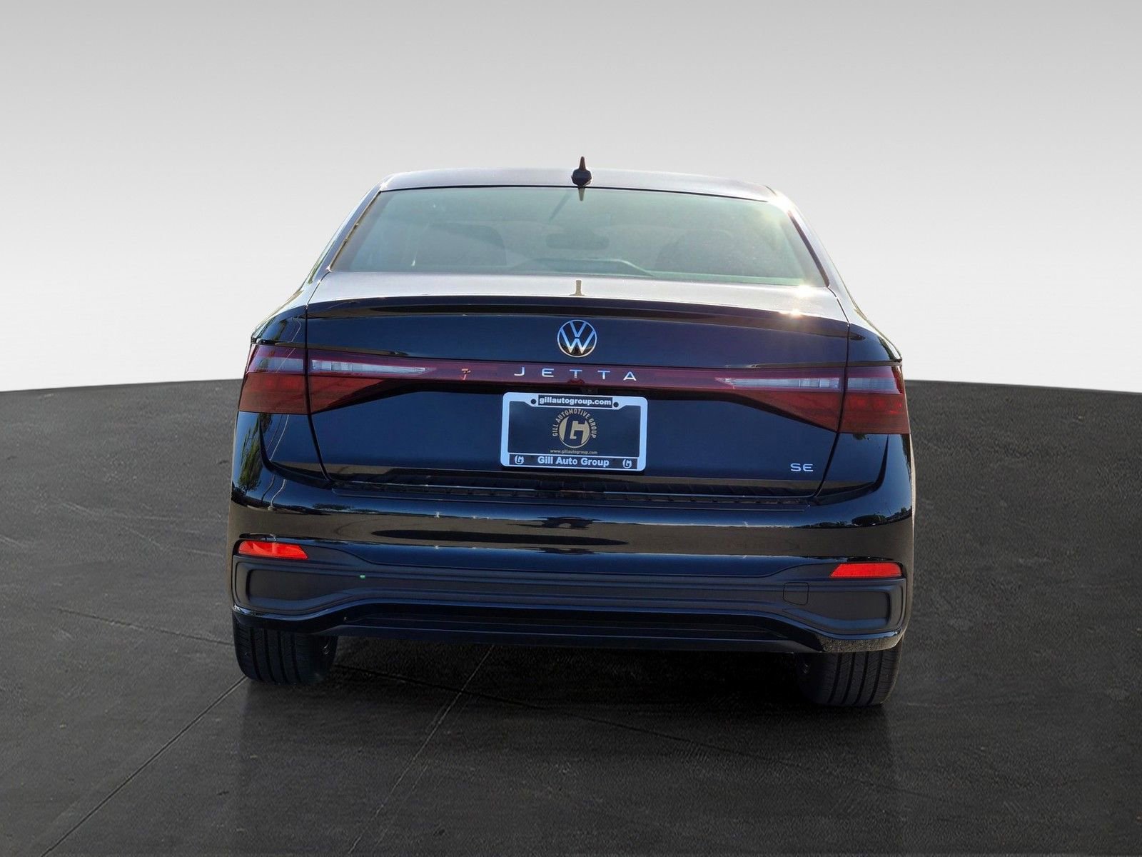 Used 2025 Volkswagen Jetta SE image 5