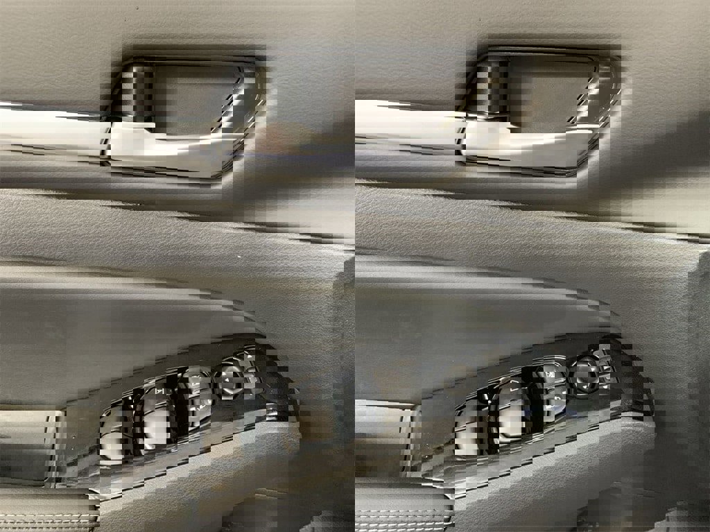 New 2025 Nissan Altima 2.5 SL image 16