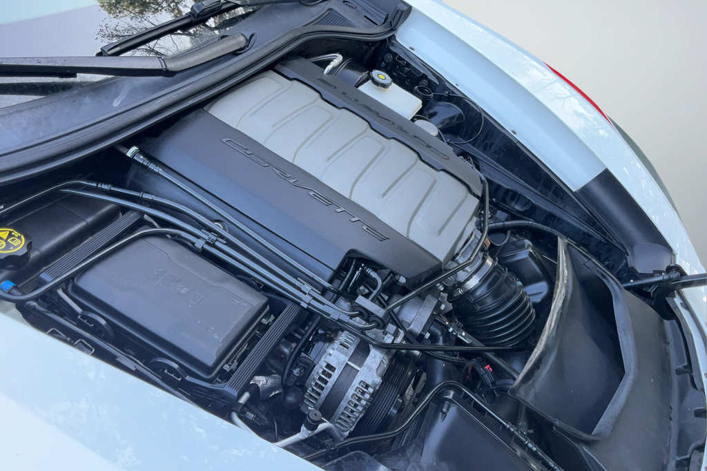 Used 2017 Chevrolet Corvette Grand Sport RWD image 23