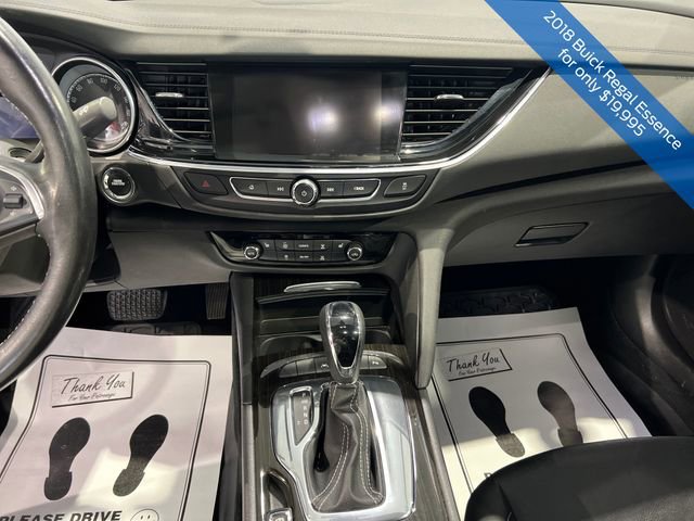 Used 2018 Buick Regal Essence w/ Driver Confidence Package #1 image 18