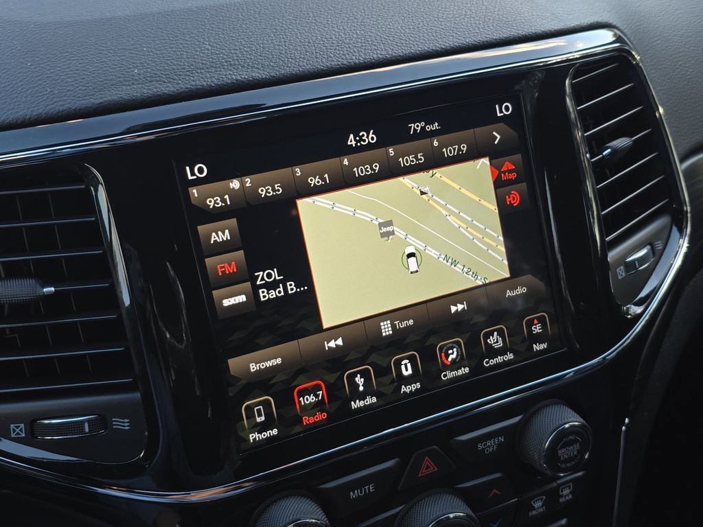 Used 2019 Jeep Grand Cherokee Laredo image 20