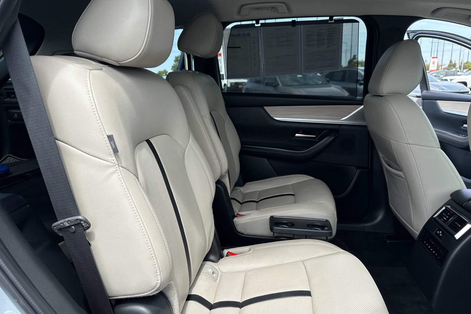 Certified 2024 MAZDA CX-90 Plug-In Hybrid w/ Premium Pkg AWD/4WD image 16