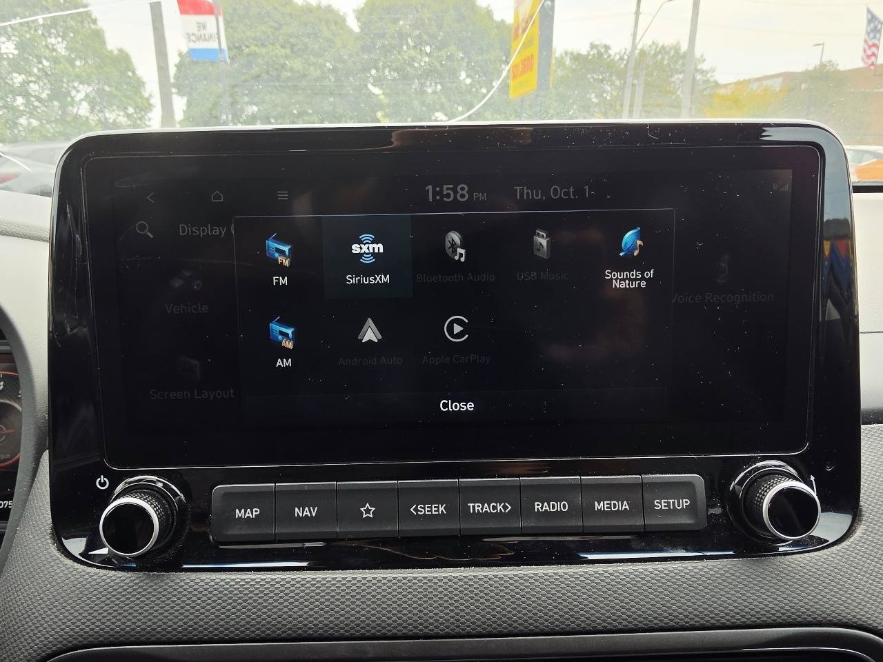 Used 2022 Hyundai Kona Limited FWD image 40