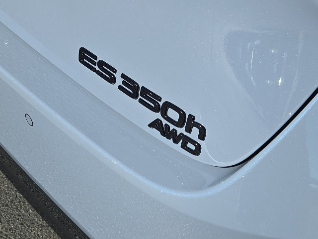 New 2026 Lexus ES 350h AWD w/ Convenience Package image 4