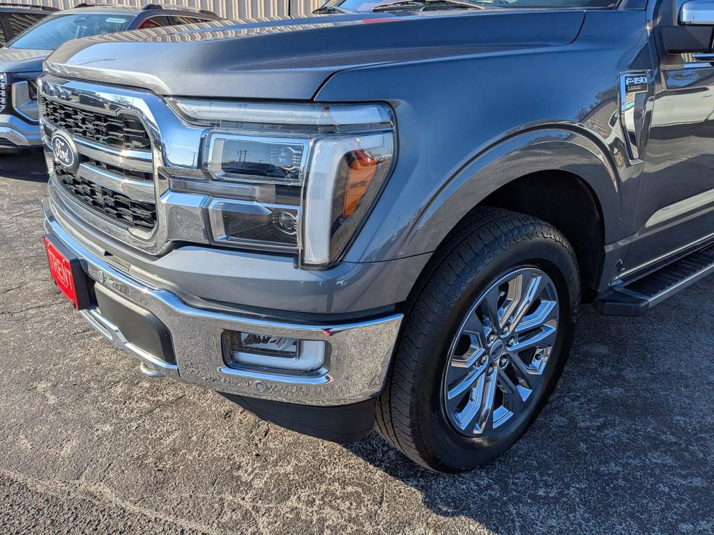Used 2024 Ford F150 Lariat w/ FX4 Off-Road Package image 8