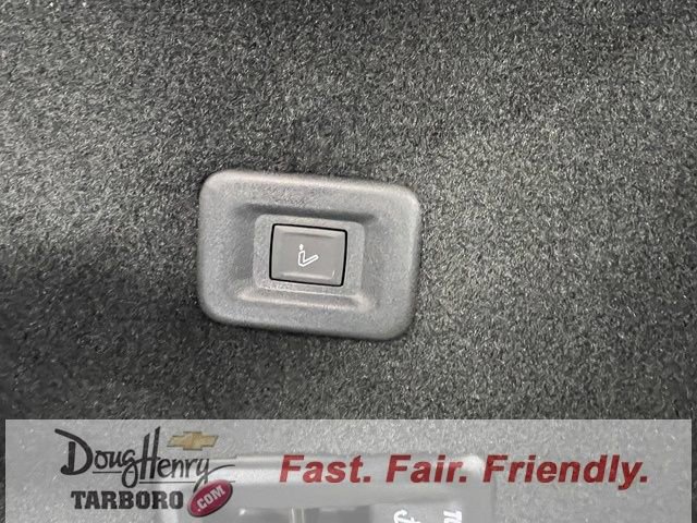 New 2026 Chevrolet Traverse RS w/ LPO, Floor Liner Package FWD image 36