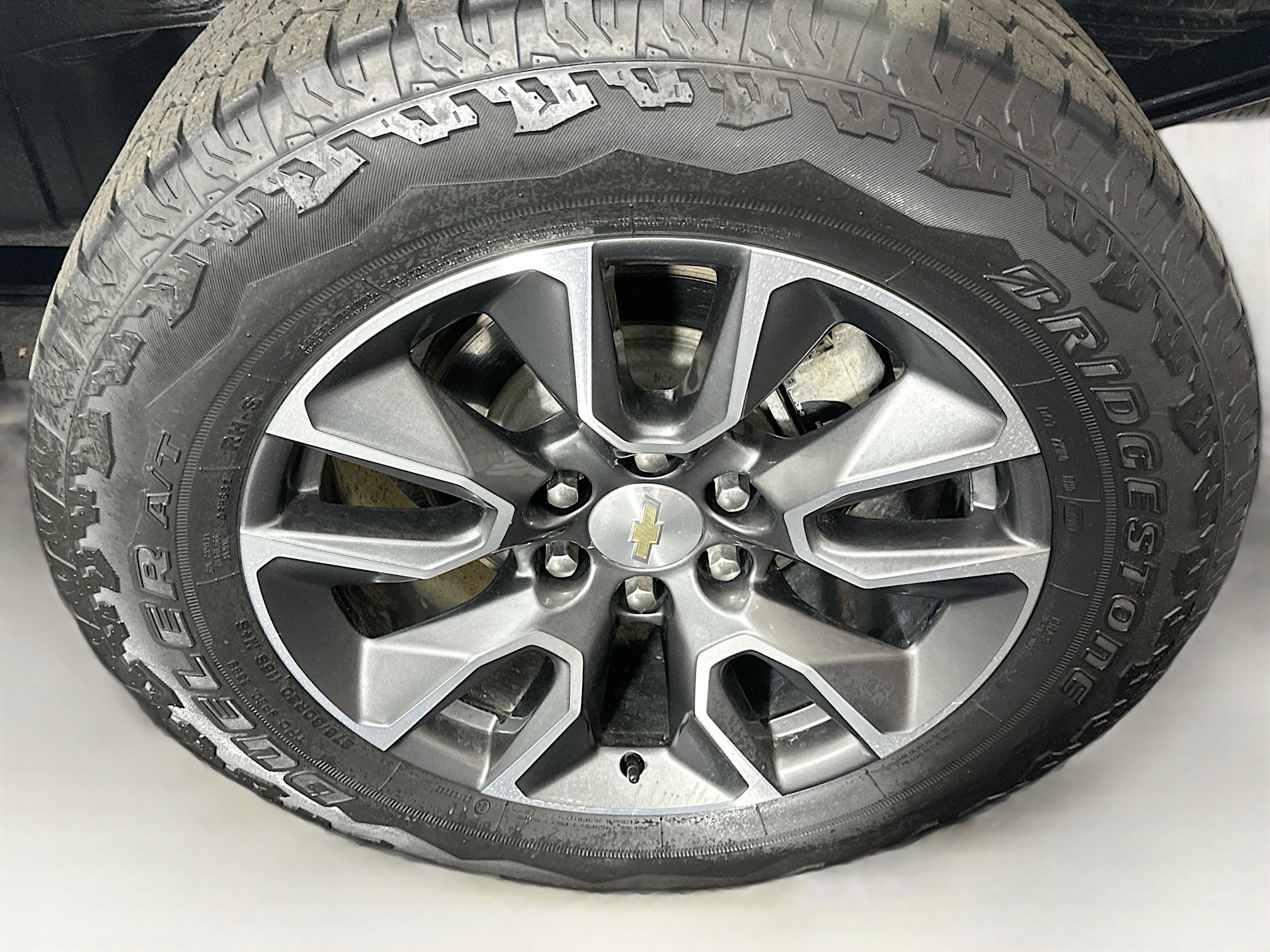 Used 2023 Chevrolet Silverado 1500 LT image 11