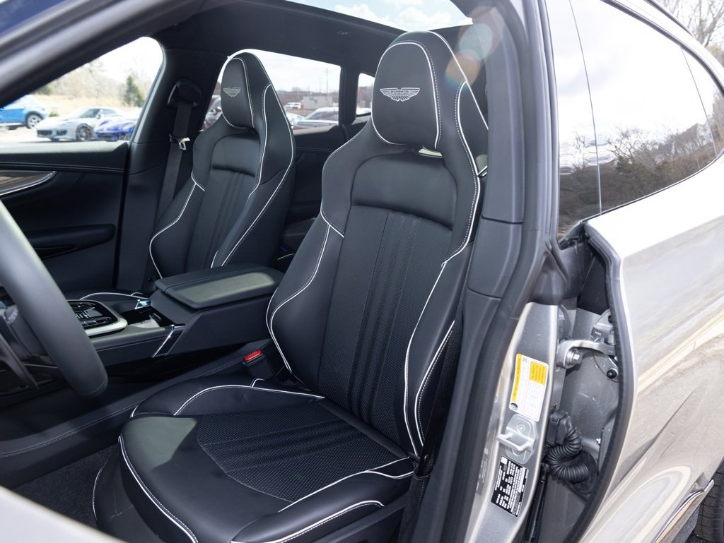 New 2025 Aston Martin DBX 707 image 3