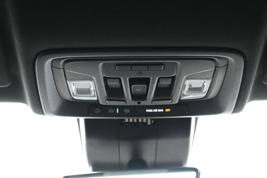 Used 2026 GMC Sierra 2500 AT4 w/ AT4 Premium Plus Package AWD/4WD image 24