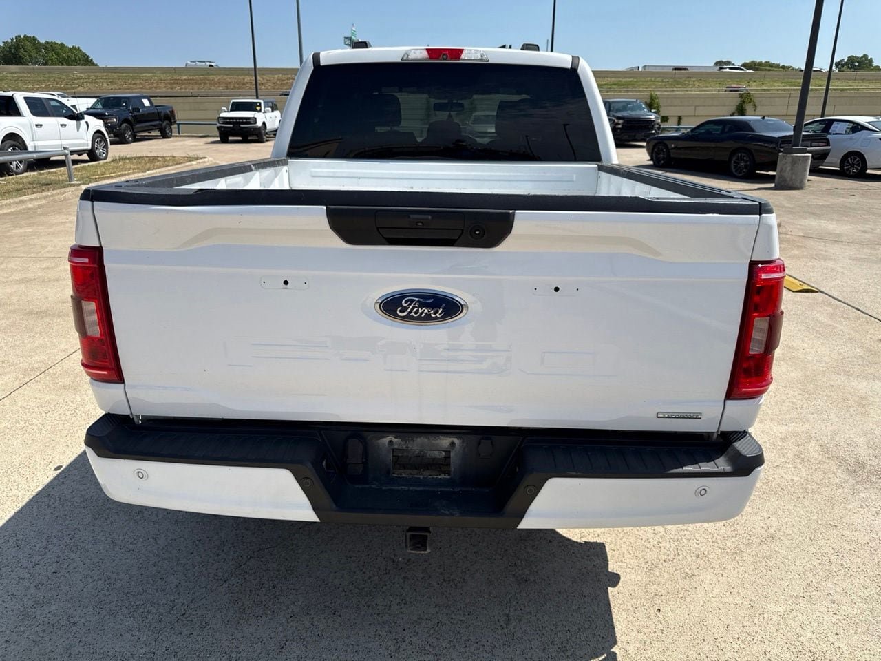 Used 2022 Ford F150 XL w/ STX Appearance Package RWD image 9