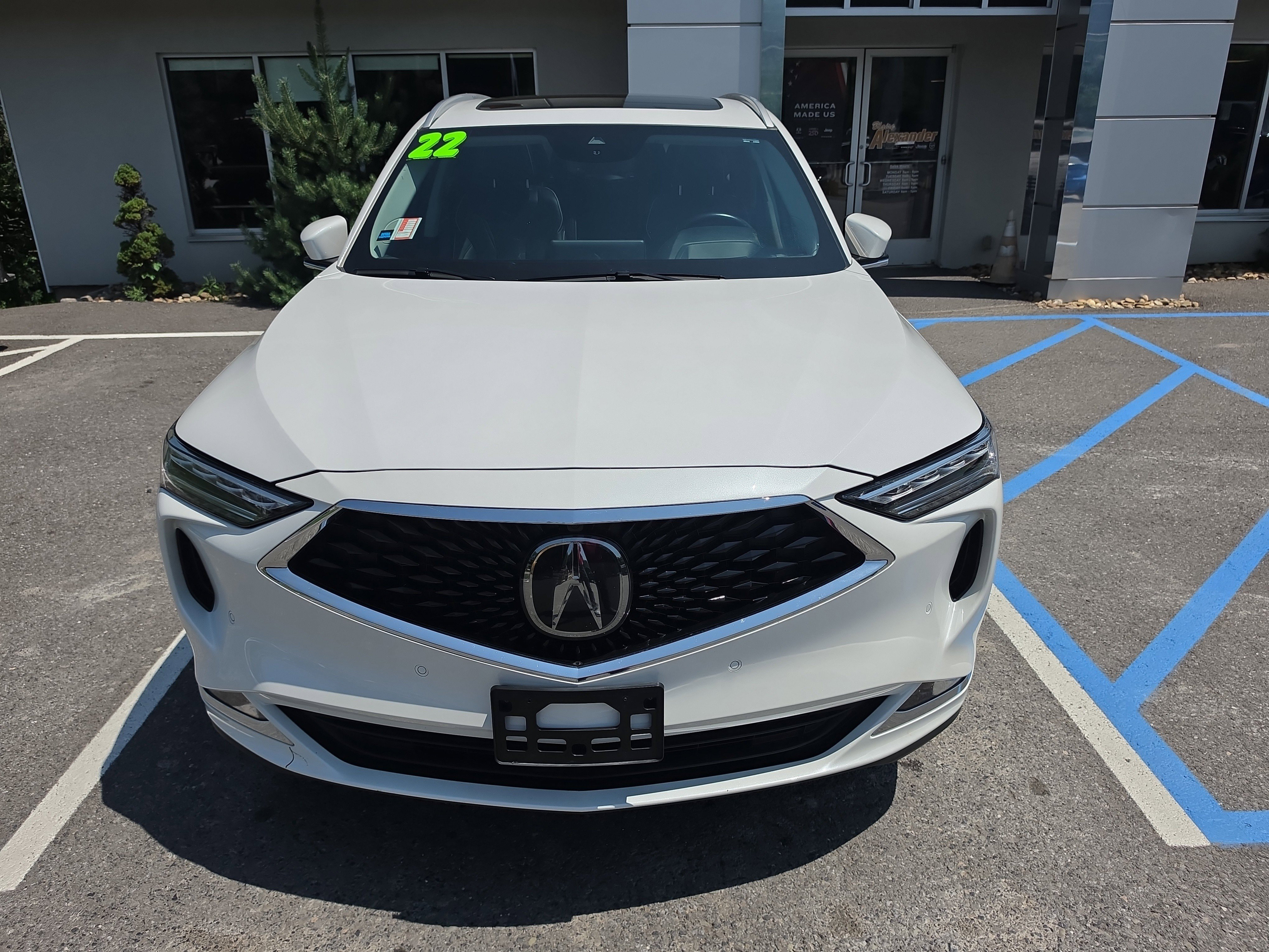 Used 2022 Acura MDX w/ Advance Package AWD/4WD image 9